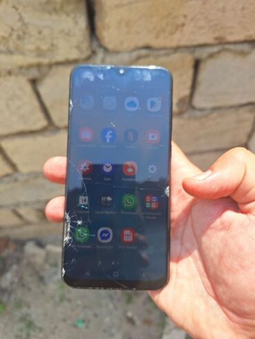 телефон флай с двумя симками сенсорный: Samsung Galaxy A20