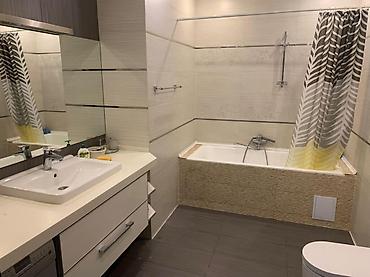 1300: СДАЁТСЯ ПРОСТОРНАЯ 3-КОМНАТНАЯ КВАРТИРА В ЦЕНТРЕ БИШКЕКА. Бульвар — 2