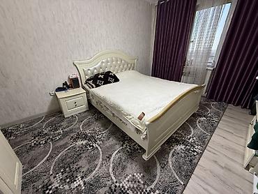 Спальный гарнитур в классическом стиле, цвет слоновой кости, с резным