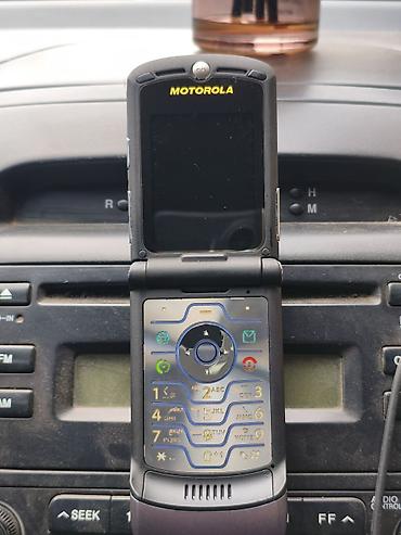 Мобильные телефоны и аксессуары: Motorola Razr2 V8, Б/у, цвет - Серый, 1 SIM — 6