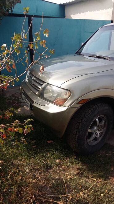 Транспорт: Mitsubishi Montero: 3.5 л | 2001 г. | 270000 км | Внедорожник
