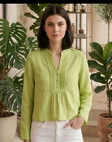 Lanena bluzа u nežno limeta‑zelenoj boji. - Materijal: lagan i na lalafo.rs Lanena bluzа u nežno limeta‑zelenoj boji. - Materijal: lagan i