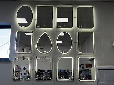 standing mirror: Зеркала с LED‑подсветкой — ассортимент форм и размеров - Современные — 2