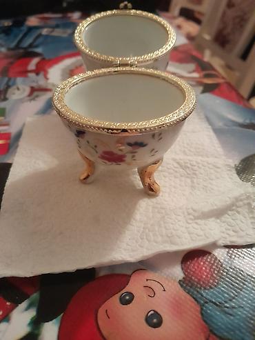 Sandıqlar: Porcelan yumurta formalı bijuter qutusu - Material: parlaq ağ — 3