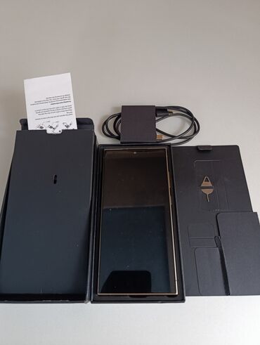 Samsung: Samsung Galaxy S24 Ultra, Б/у, 1 ТБ, цвет - Золотой, 1 SIM, eSIM — 3