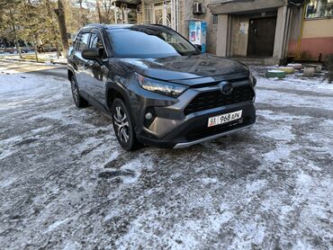 Toyota: Toyota RAV4: 2019 г., 2.5 л, Автомат, Бензин, Кроссовер