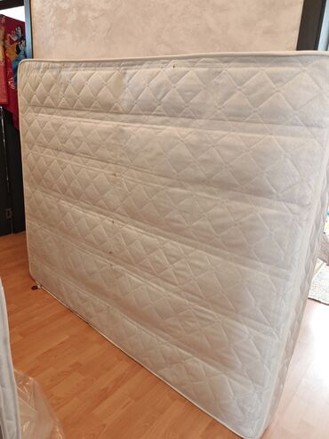 işlənmiş matras: Matras 10 azn islenib