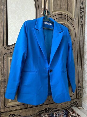 деми куртки женские в бишкеке: Пиджак, Классическая модель, Оверсайз, Турция, 2XL (EU 44)