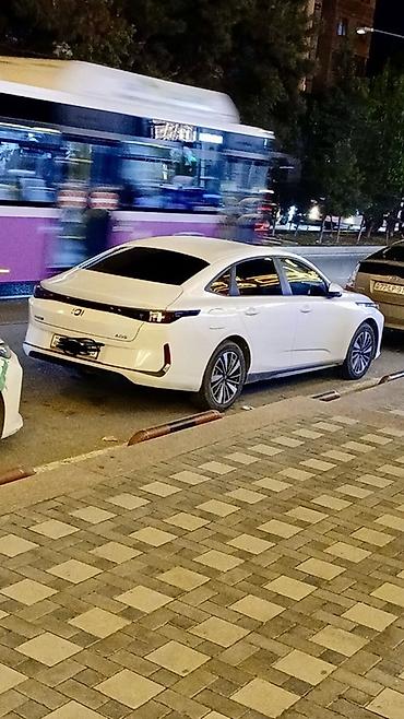 lizingde olan avtomobiller: Jetour : 1.5 l | 2025 il 32000 km Sedan — 4