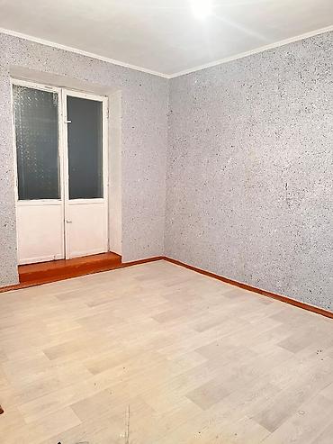 квартира с душем: 2 комнаты, 48 м², 105 серия, 4 этаж, Косметический ремонт — 1