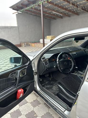 решотки: Mercedes-Benz E-Class: 1996 г., 4.2 л, Автомат, Седан — 4