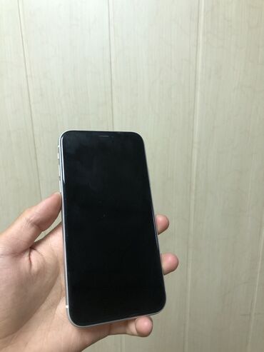 купить ноутбук в бишкеке бу: IPhone Xr, Б/у, 128 ГБ, Белый, 76 %