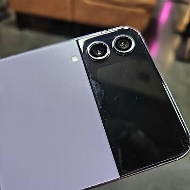телефон раскладной: 📱 Samsung Galaxy Z Flip4 8/256GB 🔹 Память: 8/256 ГБ 🖥️ Экран: LCD (не — 6