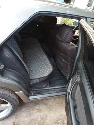 Mercedes-Benz: Mercedes-Benz W124: 1988 г., 2.3 л, Механика, Бензин, Седан — 6