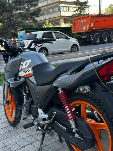 Мотоциклдер: Honda, 150 куб. см, Бензин, Чоңдор үчүн