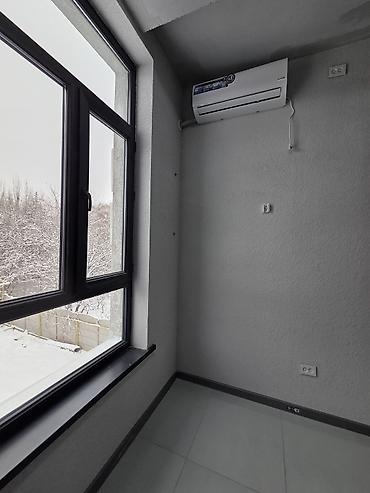 Аренда офисов: Аренда офисов, 17 м², В бизнес центре, С видом на горы, 1 линия, С оборудованием — 4