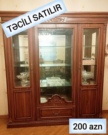 Divan və masa dəstləri: Təcili satılır qiymətdə razılaşma olacaq