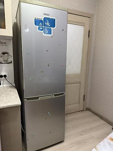 Холодильник Indesit, Б/у, Двухкамерный