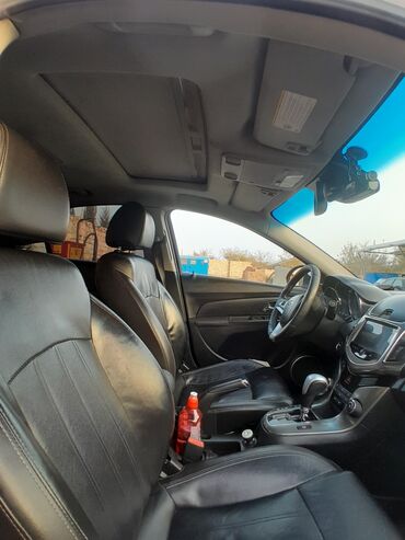 Chevrolet: Chevrolet Cruze: 1.8 l | 2013 il 214791 km Sedan — 11