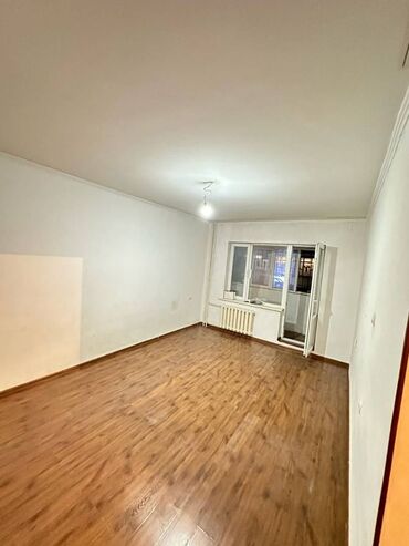 Другая коммерческая недвижимость: 1 комната, 40 м², 106 серия, 1 этаж, Косметический ремонт