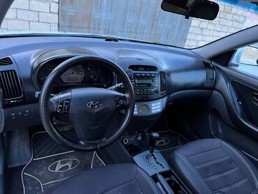 Hyundai: Hyundai Elantra: 2 l | 2008 il Sedan — 5