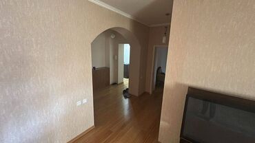 элитные дома в бишкеке: 🌟 Продаю шикарную 4-комнатную квартиру в центре — бульвар Эркиндик!  📑