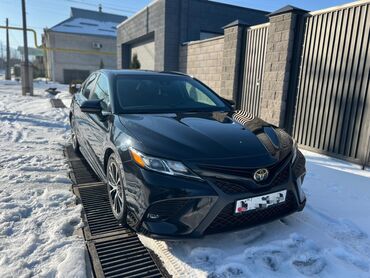 Toyota: Toyota Camry: 2021 г., 2.5 л, Типтроник, Бензин, Седан