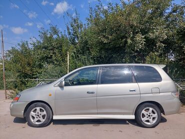 Toyota: Toyota Gaia: 2001 г., 2 л, Автомат, Бензин, Минивэн