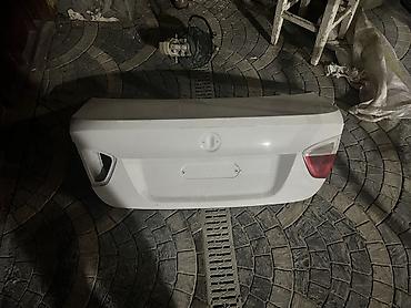 bmw e39 qapi: BMW baqajı 2006 troyka — 1