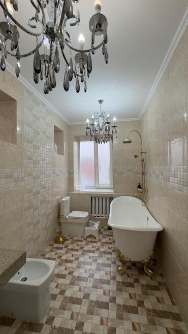 Долгосрочная аренда домов: 670 м², 8 комнат — 19