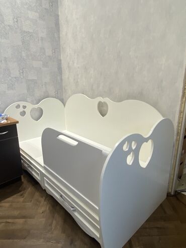 Yataq otağı dəstləri: Uşaq üçün funksional ağ çarpayı - Material: möhkəm MDF/şpon lövhə, ağ — 7