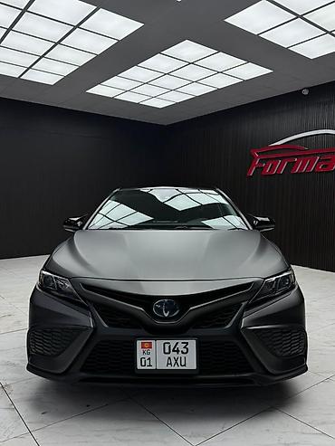 byd e2 2024: Toyota Camry: 2022 г., 2.5 л, Автомат, Гибрид, Седан — 3