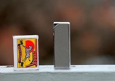 Upaljači i prateća oprema: Chic Smartlic By Bentley Austrija gasni upaljač. Fenomenalan! Extra — 2