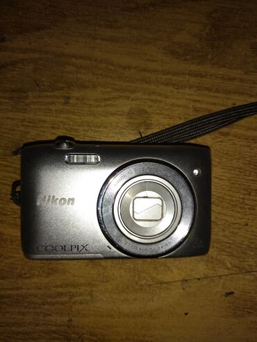 nikon coolpix l120 цена: Nicon Coolpix S3400, камера 20.1 Мп. Флэшкарта на 8Гб