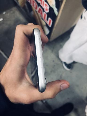 irshad iphone 14 pro: IPhone 11, Ağ, Face ID — 7
