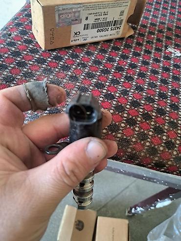 cross motor: Hyundai/Kia orijinal ehtiyat hissəsi – Oil Flow Control Valve (EXH) - — 2