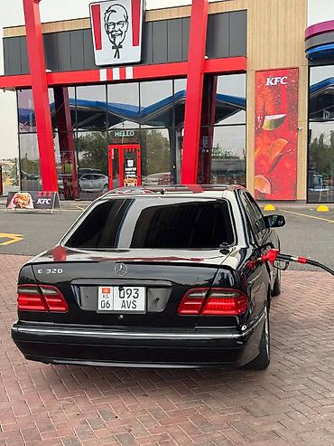 Mercedes-Benz E-Class: 2000 г., 3.2 л, Автомат, Бензин, Седан