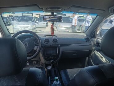 домкрат для машины цена: Chevrolet Lacetti хэтчбек, белый цвет, 5 дверей. Основные