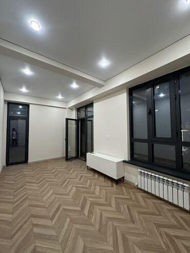 сколько стоит парковочное место: 3 комнаты, 90 м², Элитка, 13 этаж, Дизайнерский ремонт