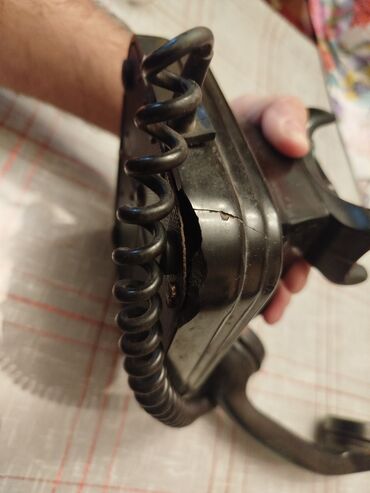 Fiksni telefoni: Stari retro Pupin fiksni telefon. Slusalica je lepljena,nema kabal na lalafo.rs — 5 Fiksni telefoni: Stari retro Pupin fiksni telefon. Slusalica je lepljena,nema kabal — 5