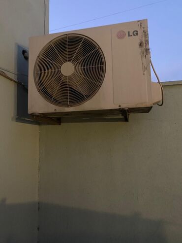 Kondisionerlər: Kondisioner LG, İşlənmiş, 85-90 kv. m, Split sistem, Kredit yoxdur, Ödənişli quraşdırma