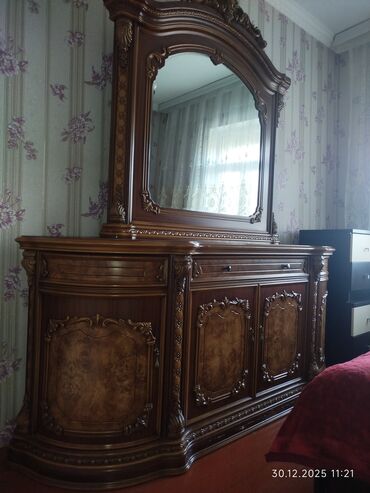 Komodlar: İşlənmiş, Güzgülü — 7