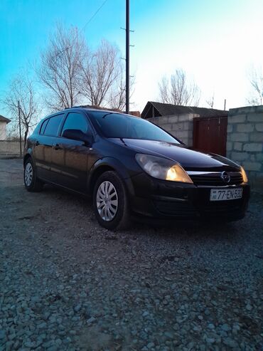 opel masin: Opel Astra: 1.4 l | 2005 il 255000 km Hetçbek