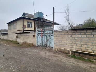 baxın yuzh magistral asanbai rayonunda böyük ev satıram: 5 otaqlı, 200 kv. m, Kredit yoxdur, Orta təmir