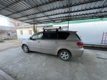 toyota жип: Toyota Ipsum: 2003 г., 2.3 л, Автомат, Бензин, Вэн/Минивэн