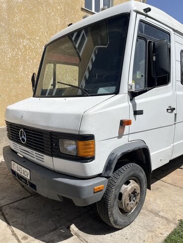дом на колосях: Грузовик, Mercedes-Benz, Стандарт, 6 т, Б/у