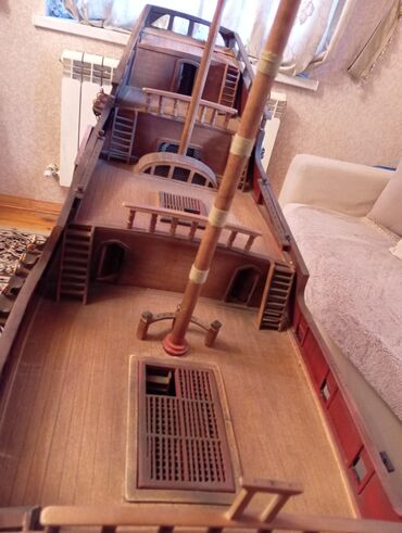 Gəmi modelləri: Taxta maket gəmi – 17-ci əsr tipli üç dirəkli yelkənli kalyon - — 6