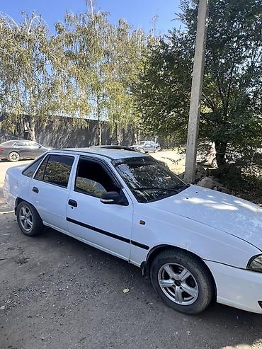 clk 208: Daewoo Nexia: 2009 г., Механика, Седан — 3
