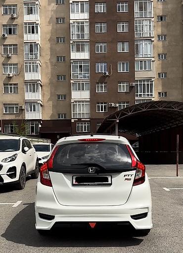 порог фит: Honda Fit: 2019 г., 1.5 л, Вариатор, Бензин, Хэтчбэк — 6
