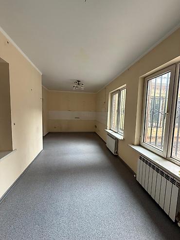 Продажа коттеджей и домов: 6 комнат и более, 300 м², 4 соток, Бишкек, 4 мкр Агентство недвижимости at lalafo.kg — 3 Продажа коттеджей и домов: 6 комнат и более, 300 м², 4 соток, Бишкек, 4 мкр Агентство недвижимости — 3